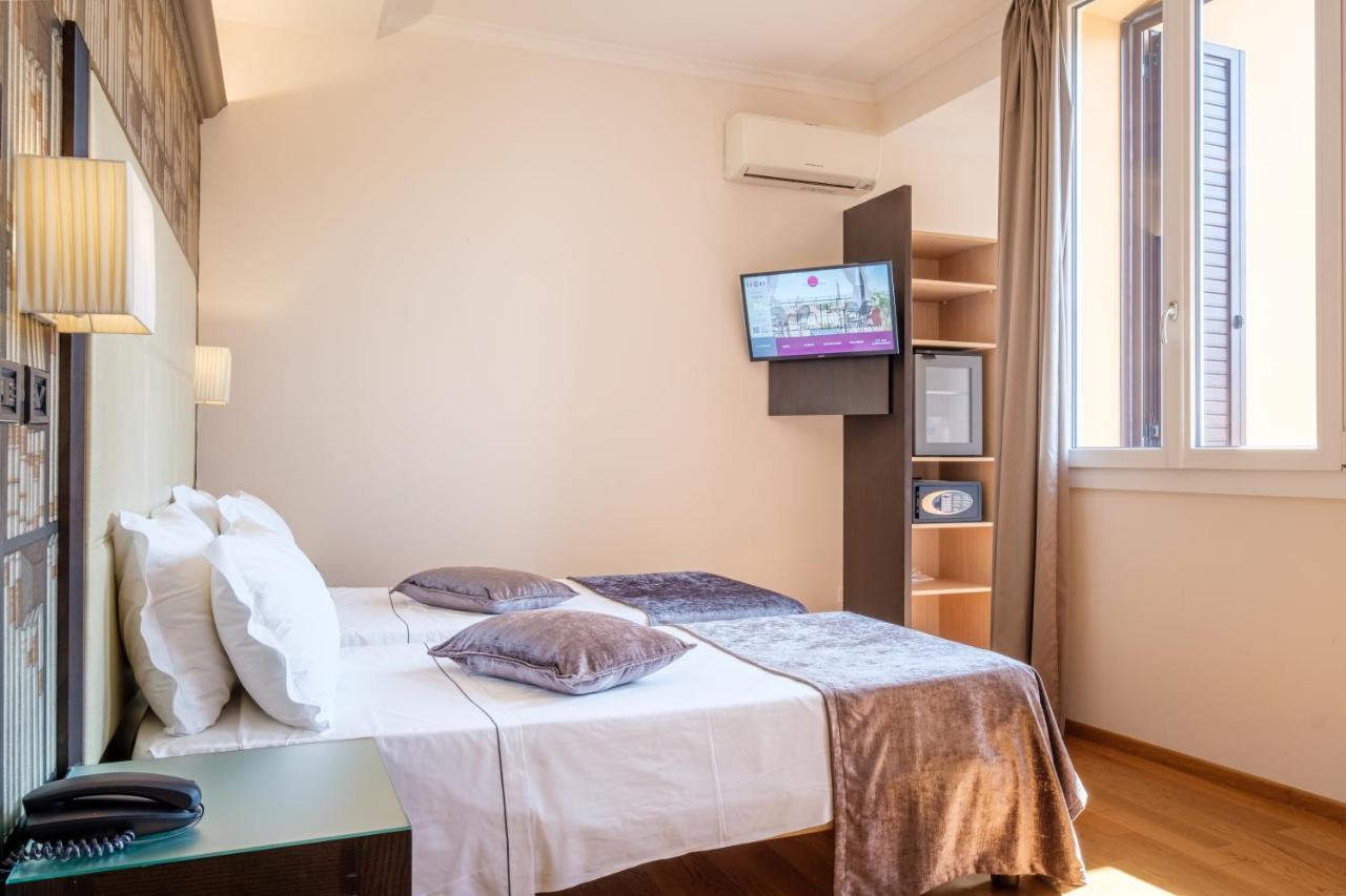 Hotel Touring Болонья Екстер'єр фото
