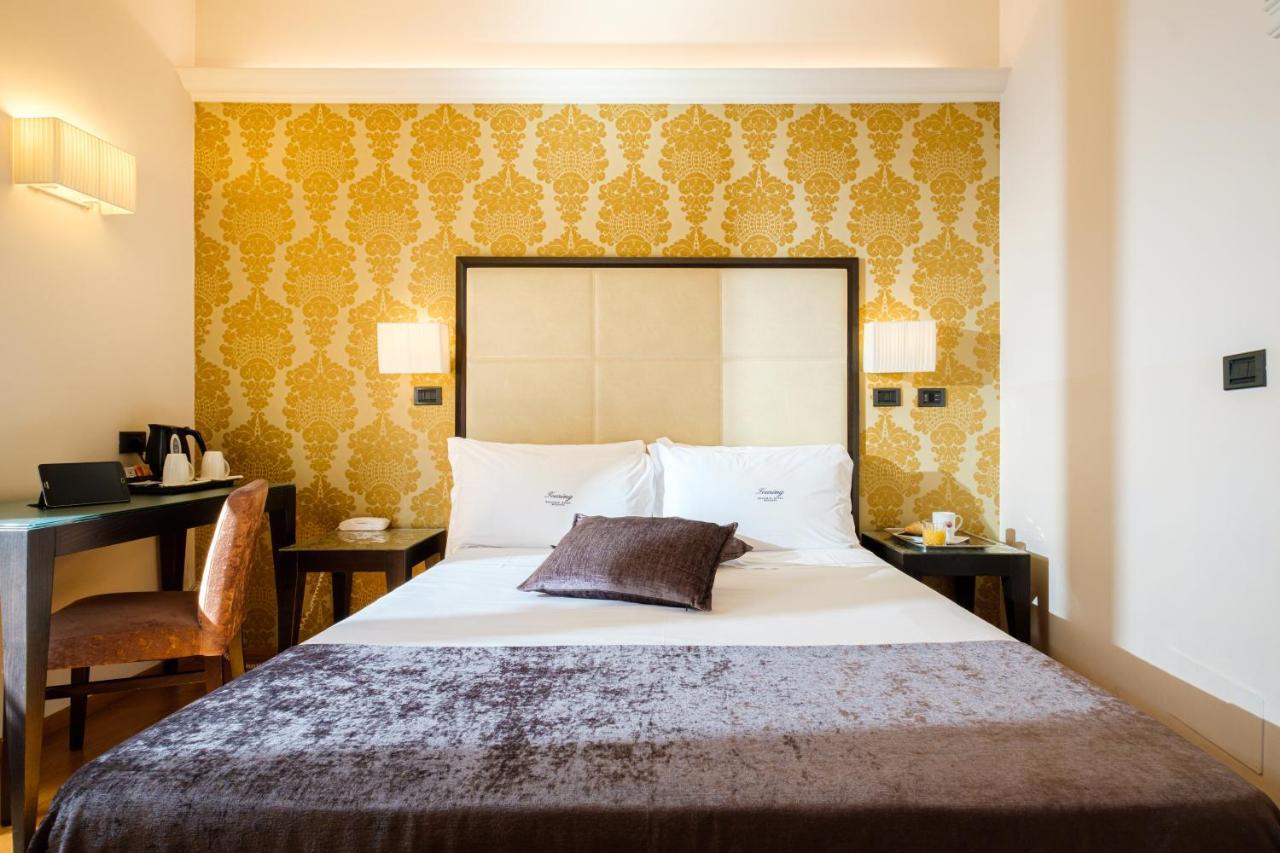 Hotel Touring Болонья Екстер'єр фото