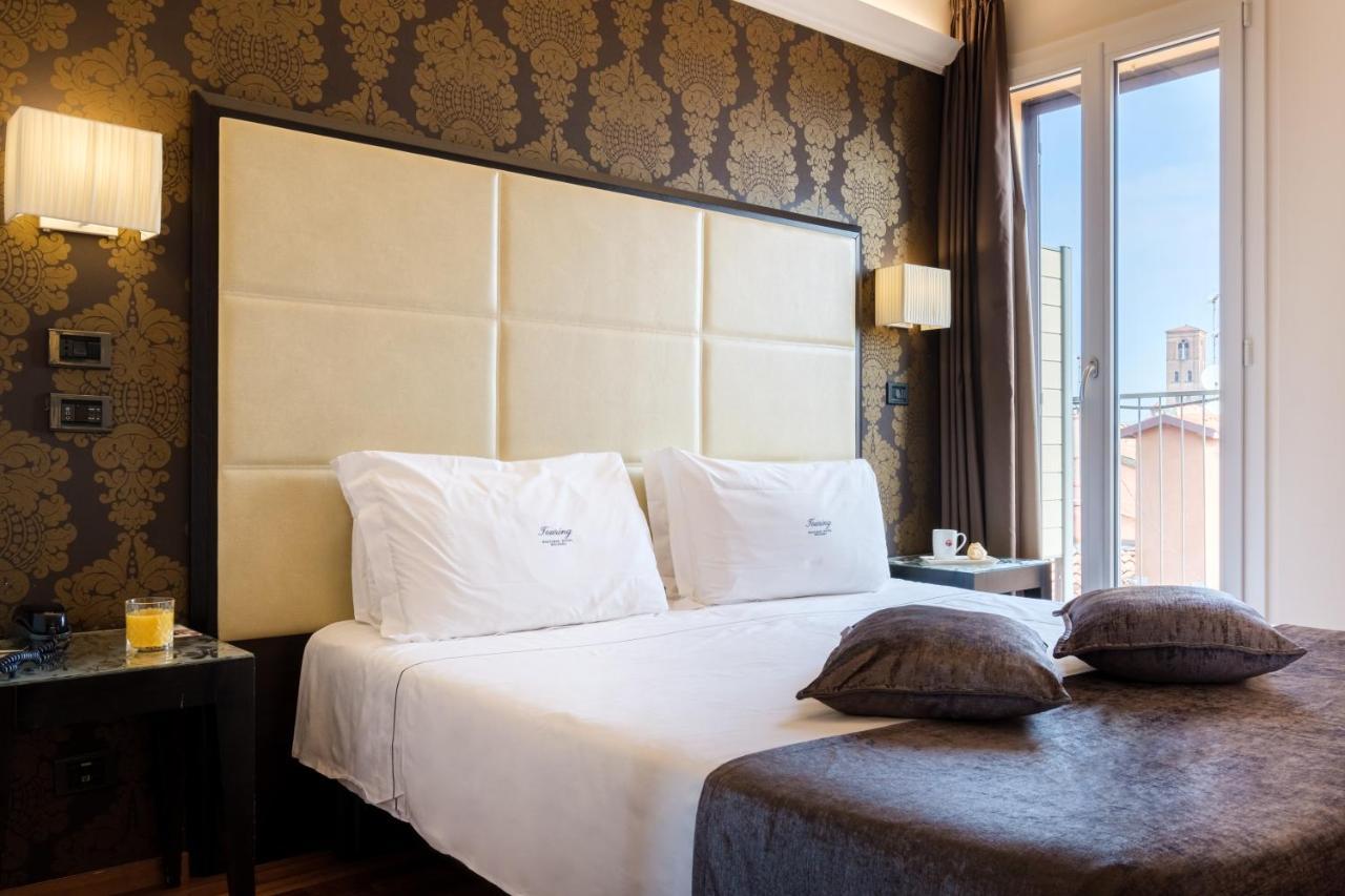 Hotel Touring Болонья Екстер'єр фото